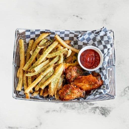 DELI FRITAY - AILES DE POULET CLASSIQUE / Classic Chicken Wings