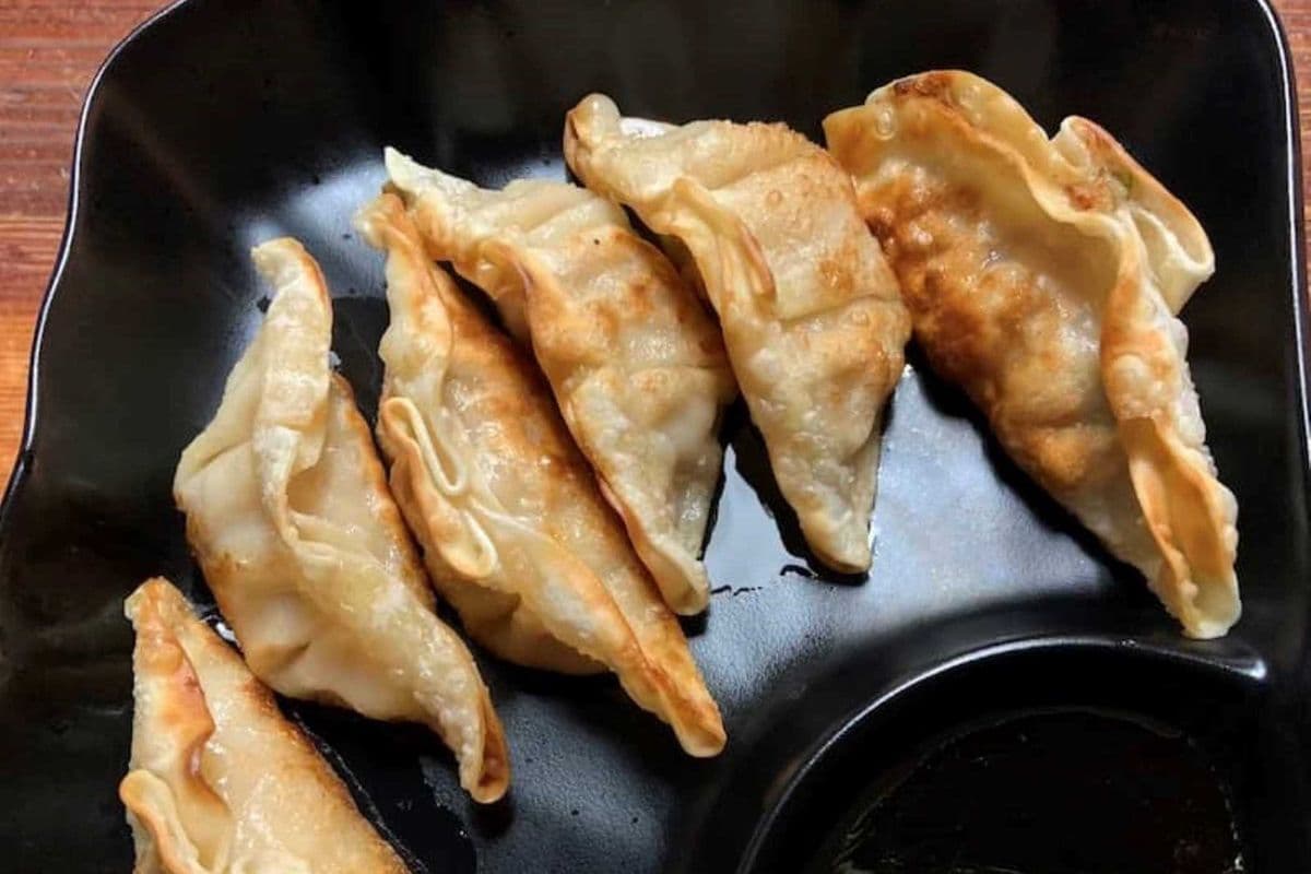 Vegetable Gyoza (6 pcs)