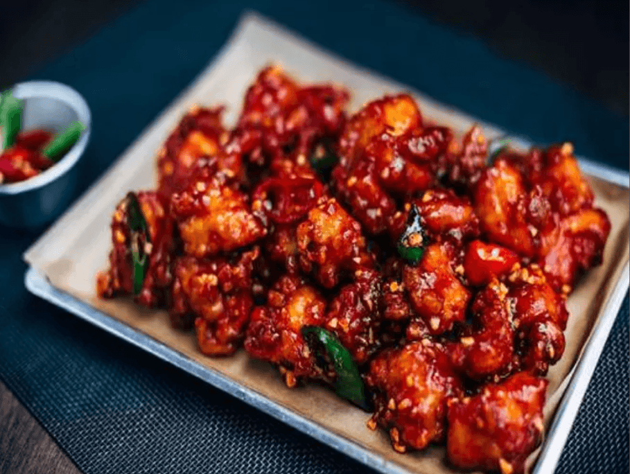 Poulet désossé en sauce épicée / Boneless Chicken in Spicy Sauce