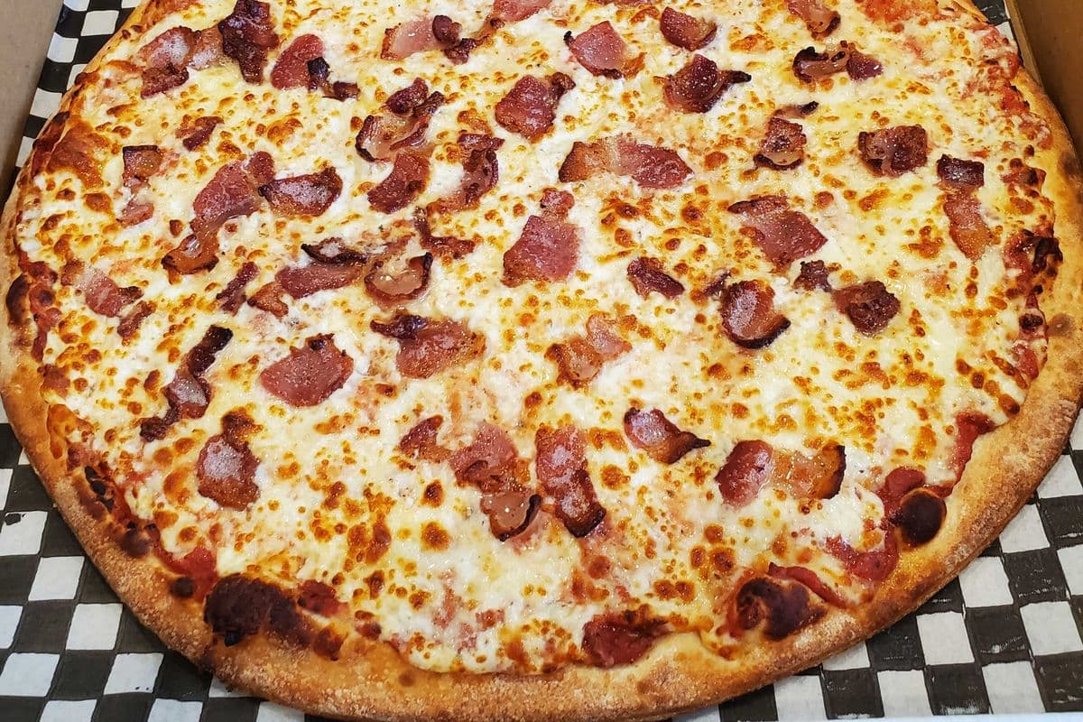 Large Bacon Pizza