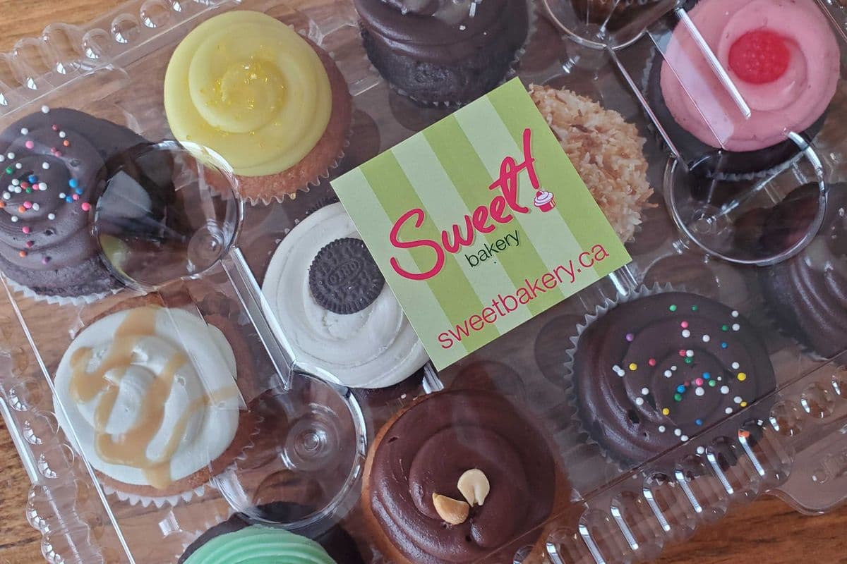 Assorted Dozen Regular Cupcakes