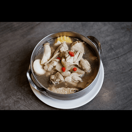 (Single) Chef Ginger Rice Wine Chicken Hot Pot / (單點)薑母雞霸鍋