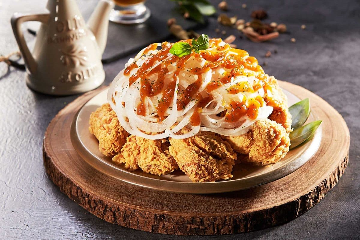 3. Curry Snow Onion Boneless Chicken