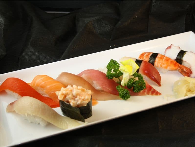 Nigiri Sushi Combo