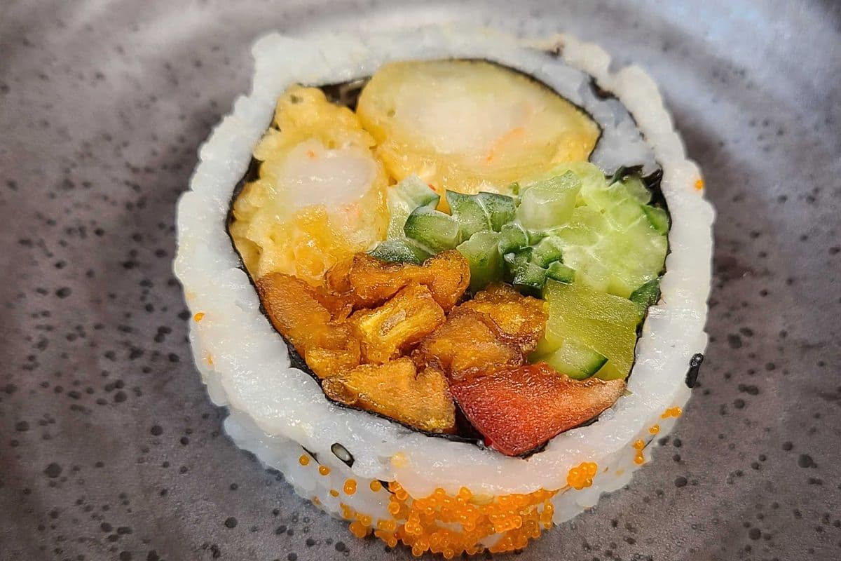 57. Futomaki aux crevettes (Ebi) tempura sama / Shrimp (Ebi) Tempura Sama Futomaki Roll