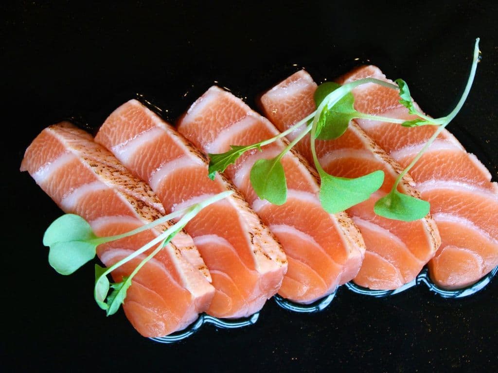 Tataki de saumon / Salmon tataki