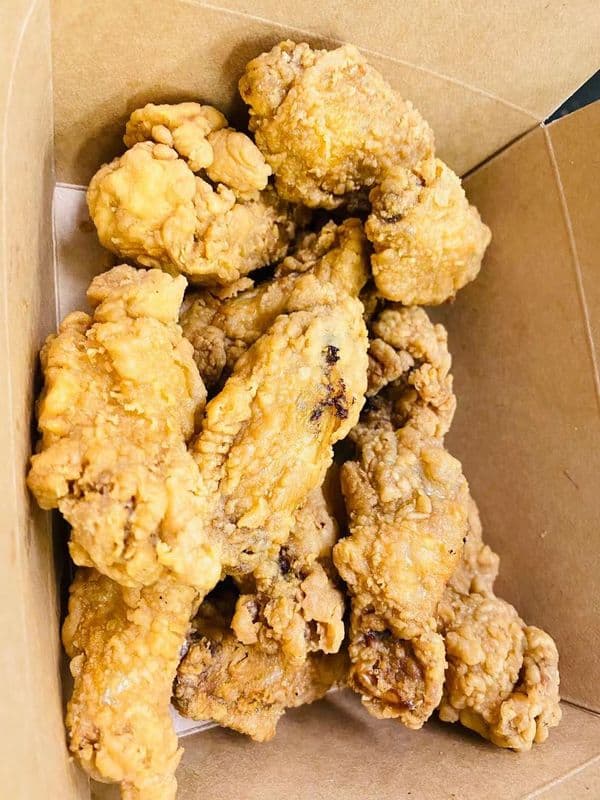 Golden-Fried Chicken Wings (12 pcs)