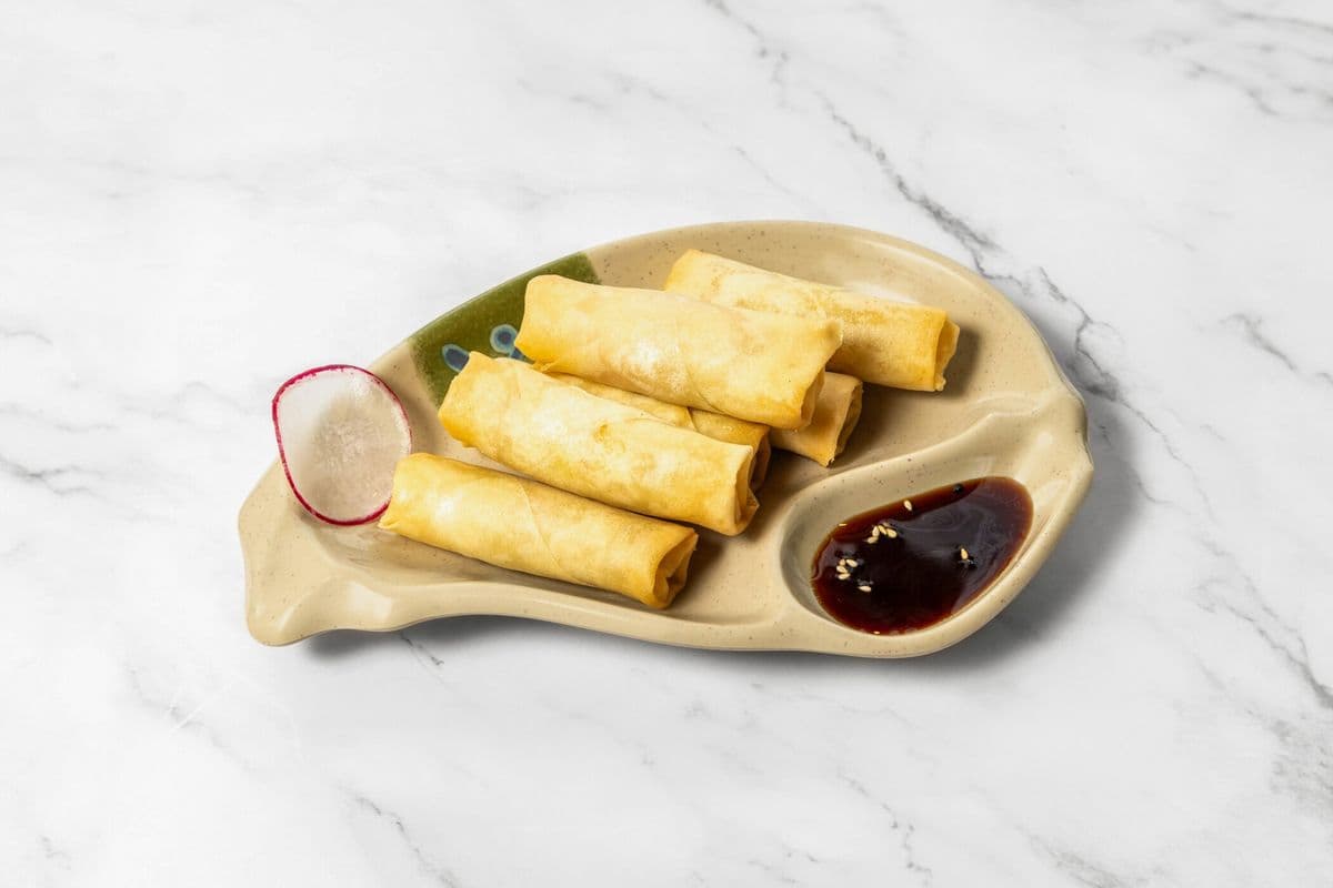 3. Veggie Spring Roll (6 pcs)