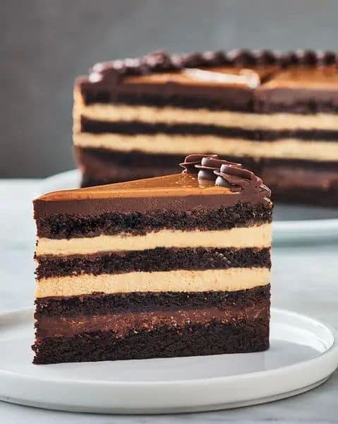 Dulche De Leche Cake