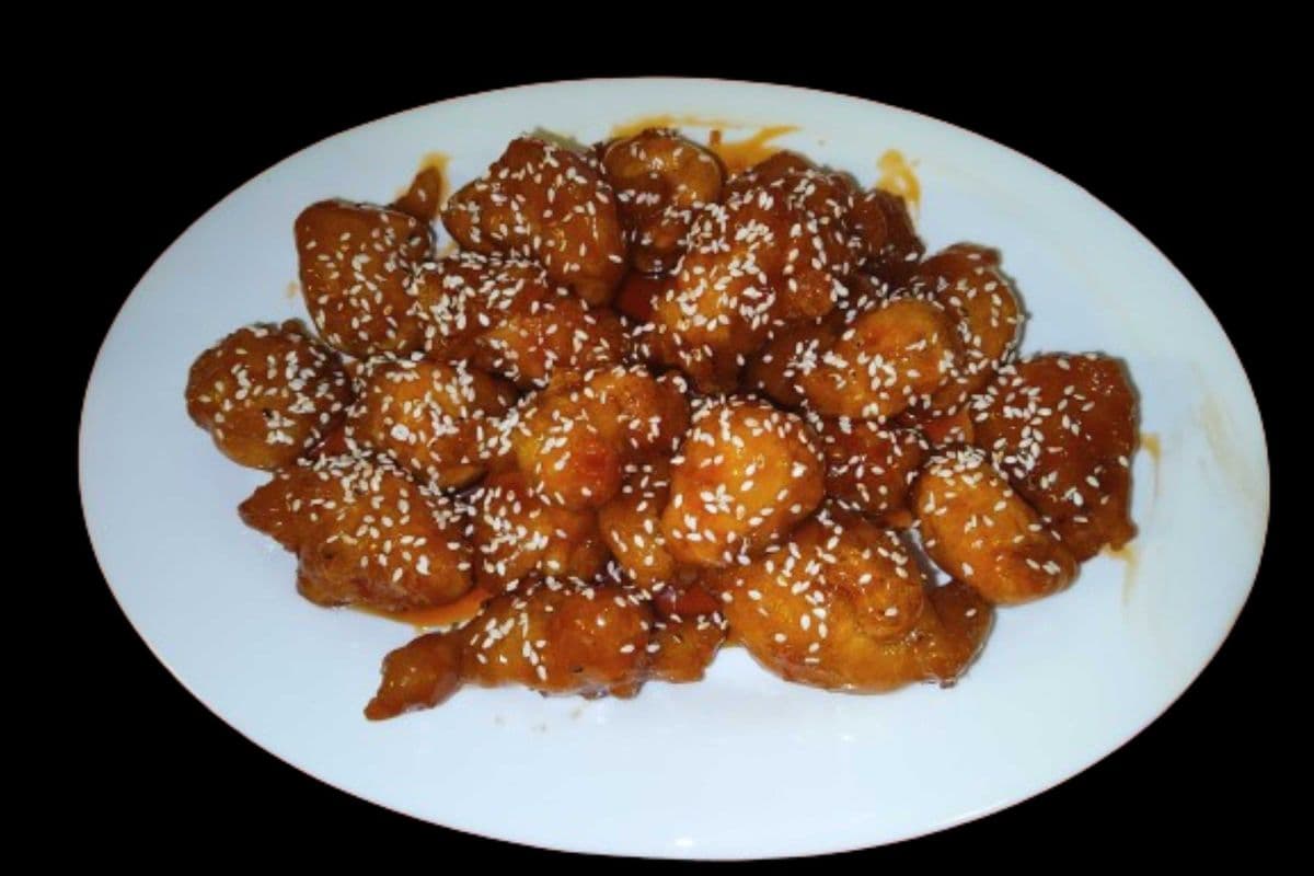 N008. Sesame Chicken