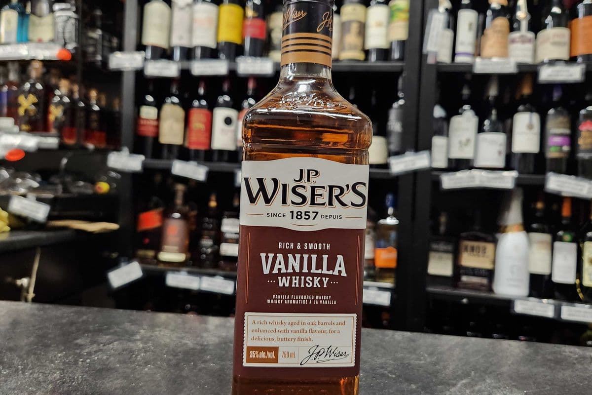 J.P. Wiser's Vanilla Whisky (1 x 750ml)
