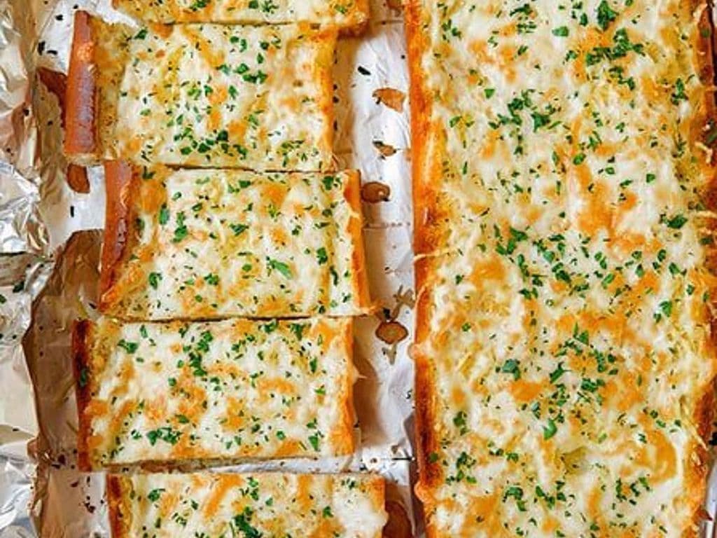 Garlic bread With Cheese