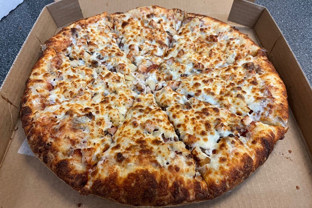16" Extra Large Unlimited-Topping Pizza
