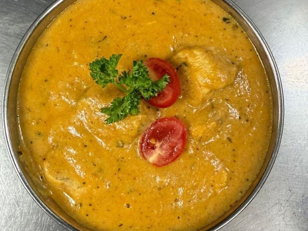 CHICKEN KORMA