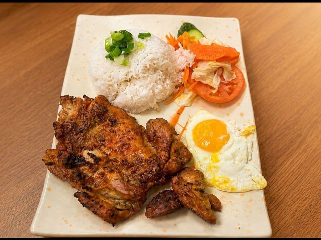 532. Grilled Chicken and Fried Egg on Rice