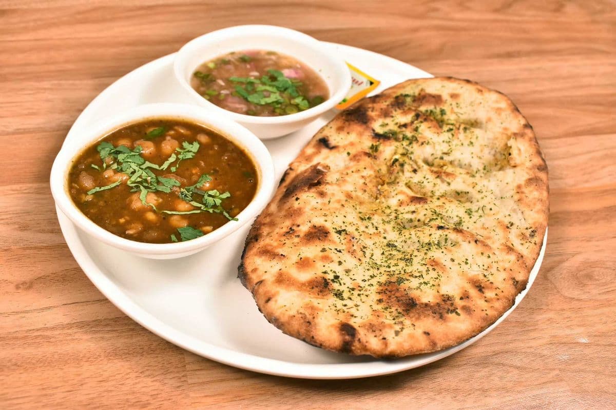 Amritsari Kulcha (With Channa)