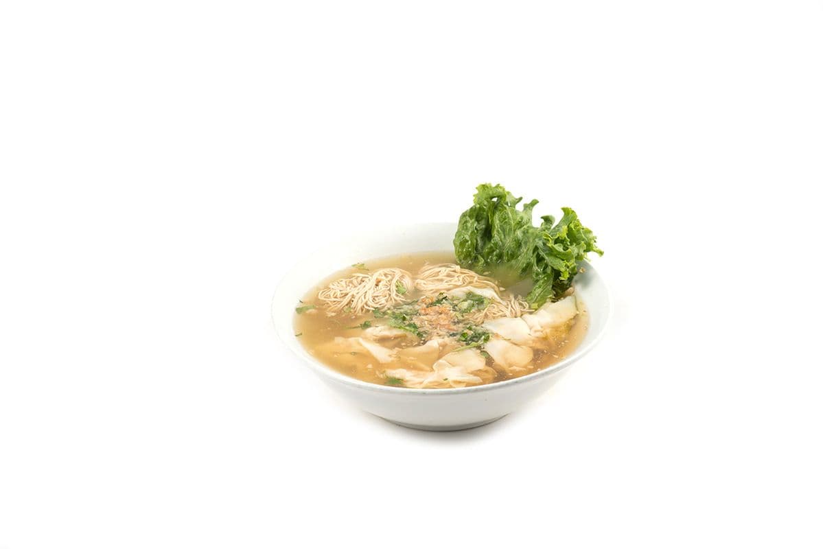 4. Soupe de nouilles jaune avec wonton / Yellow Noodle Soup with Wonton