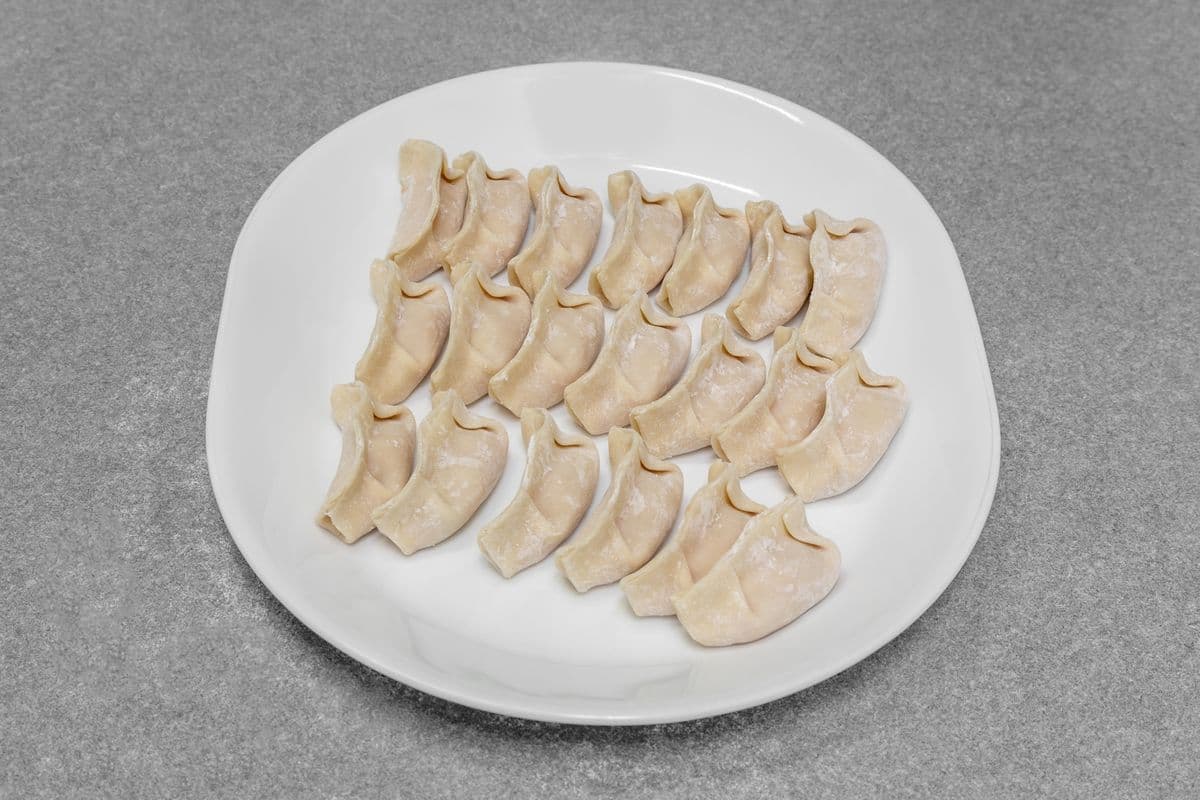 G2. Bok Choy and Chicken Dumplings 雞肉白菜 (25 pcs) (25pcs)
