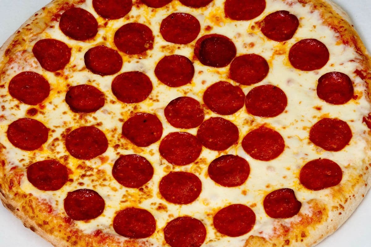14" Large Pepperoni Pizza