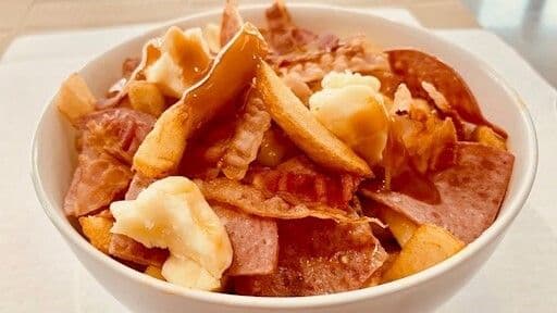 Petite Poutine Bacon Pepperoni / Small