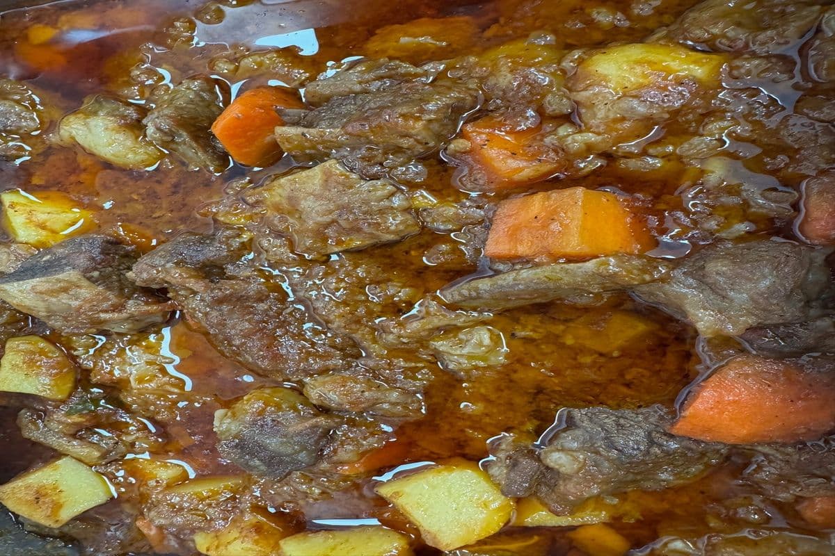 Beef Mechado (16 oz)