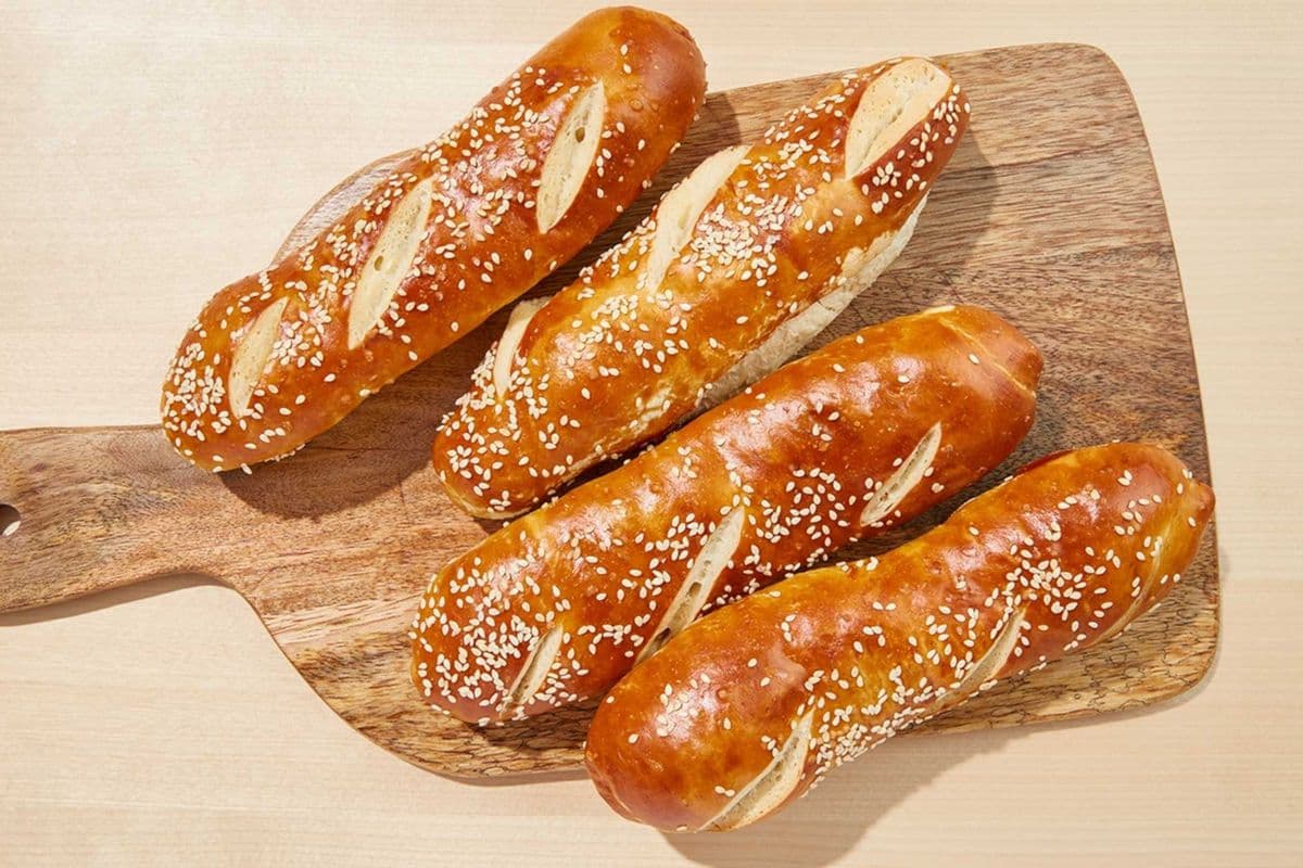 Pretzel Bun - Frozen (4 Pack)