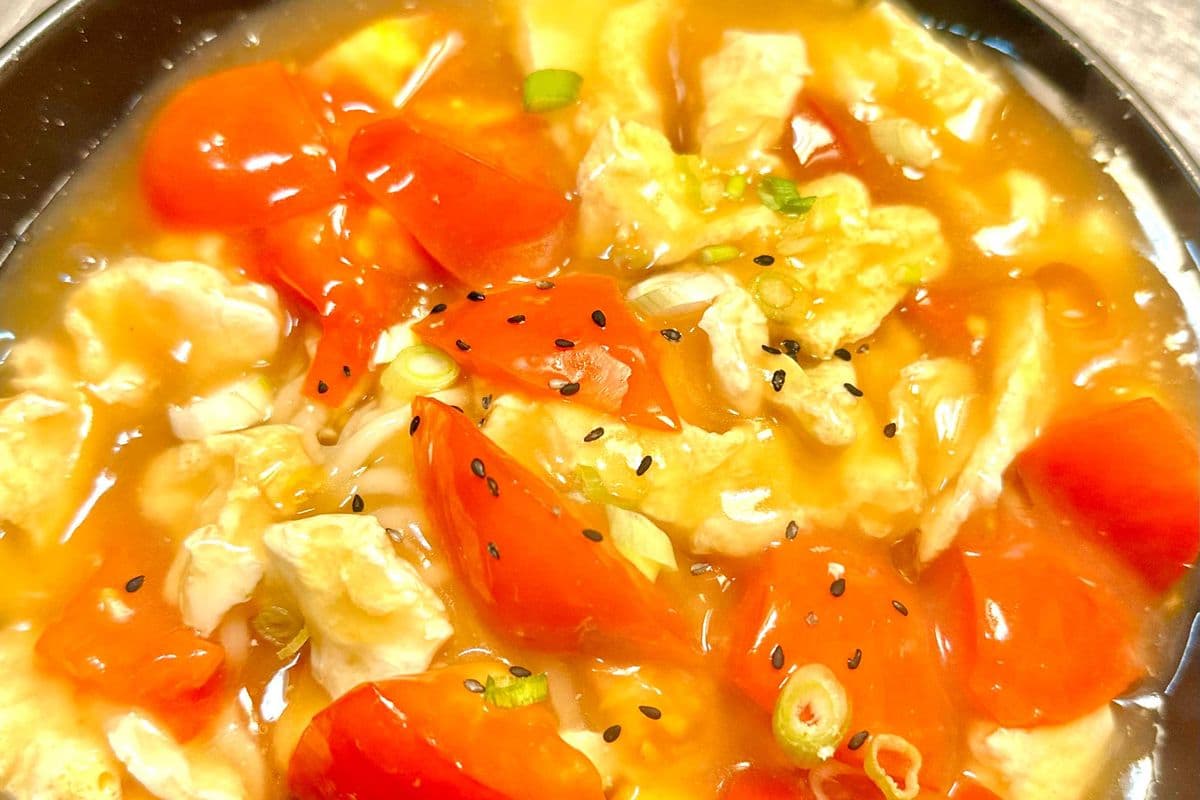 Scrambled Eggs with Tomatoes on Rice 番茄炒蛋盖饭