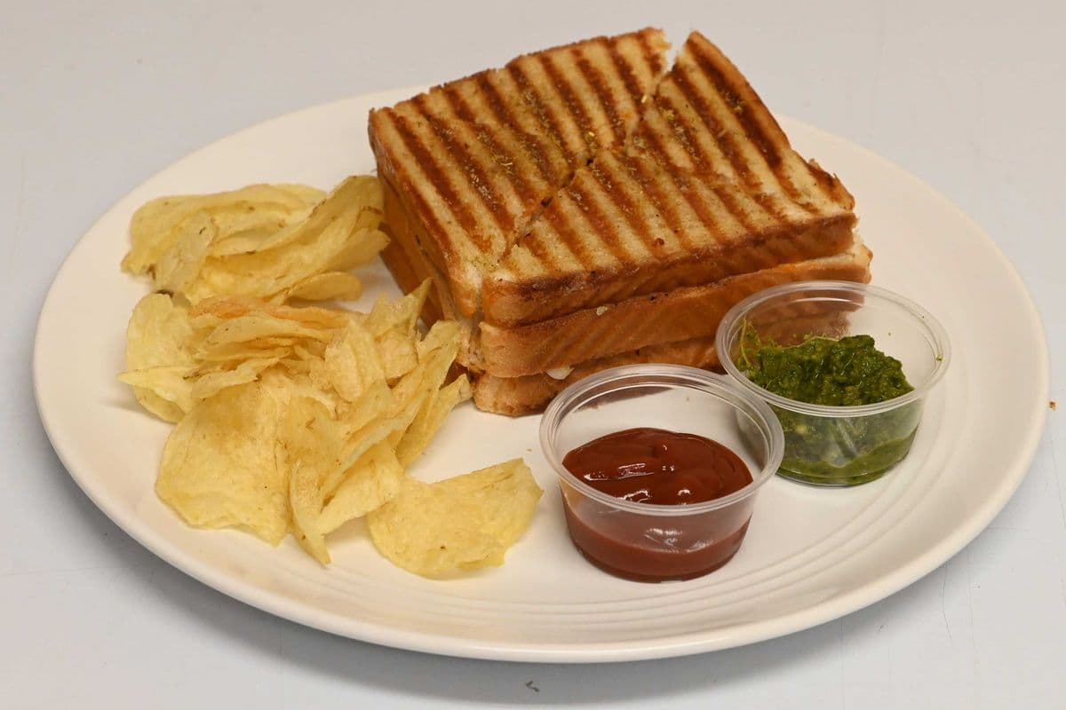Tandoori Paneer Sandwich