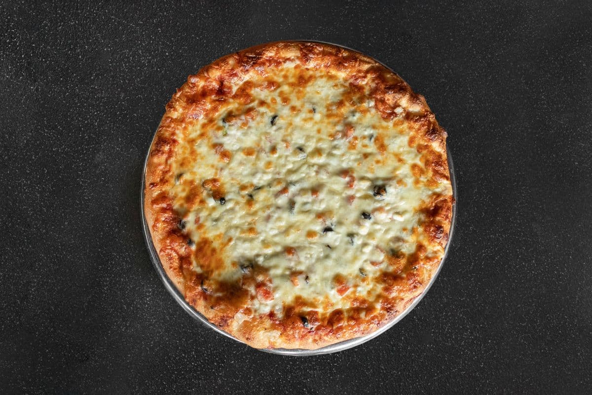 Mediterranean Pizza