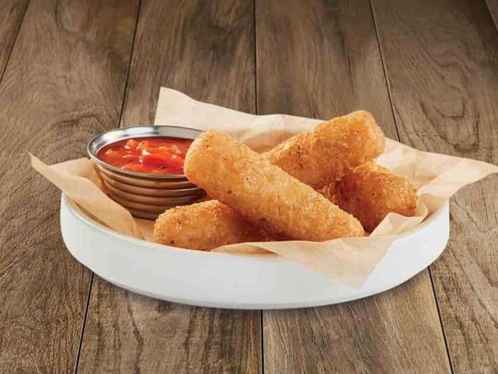 4 bâtonnets de fromage / 4 Cheese Sticks