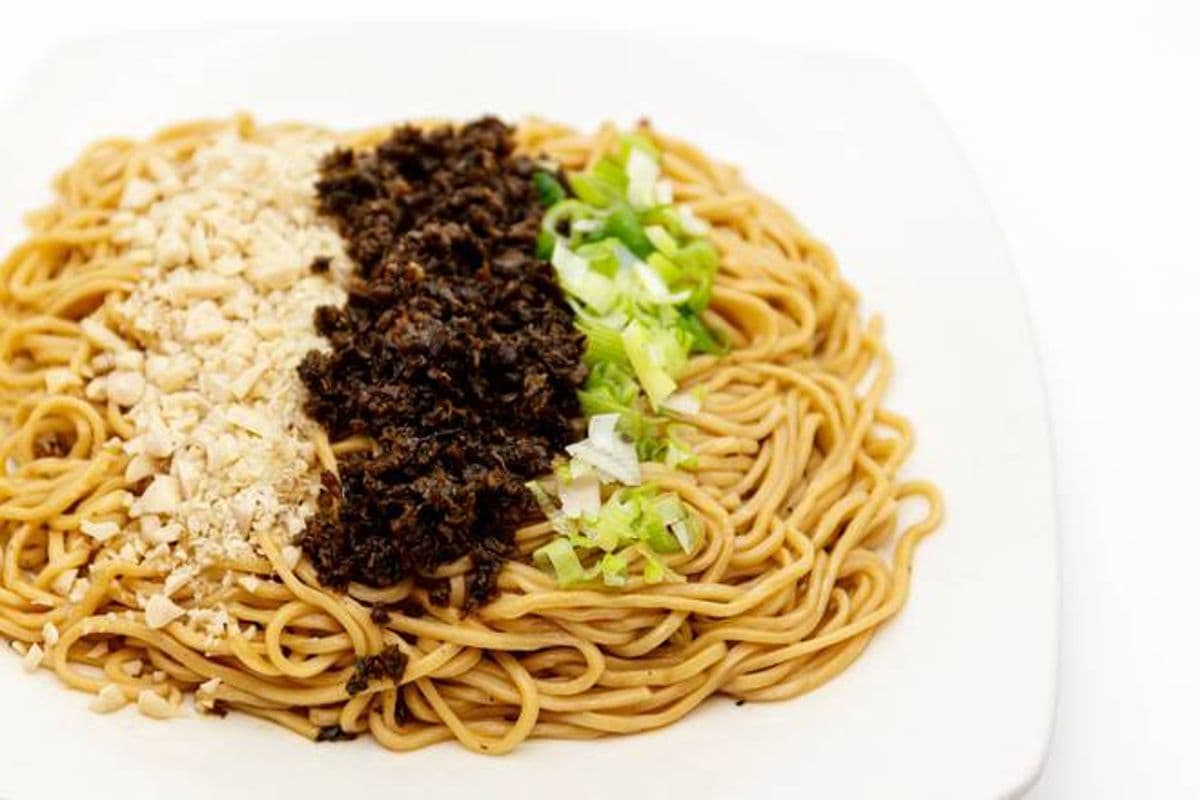 Yi Bin Dry Noodles 宜宾燃面