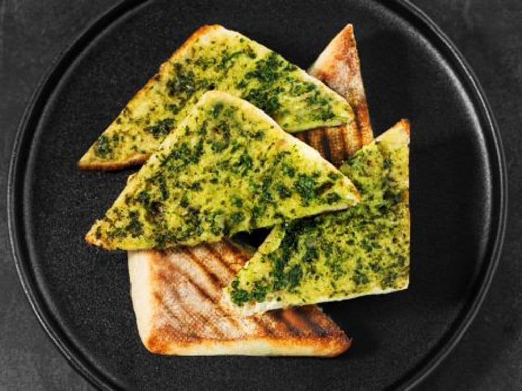 Pain Grillé au Pesto