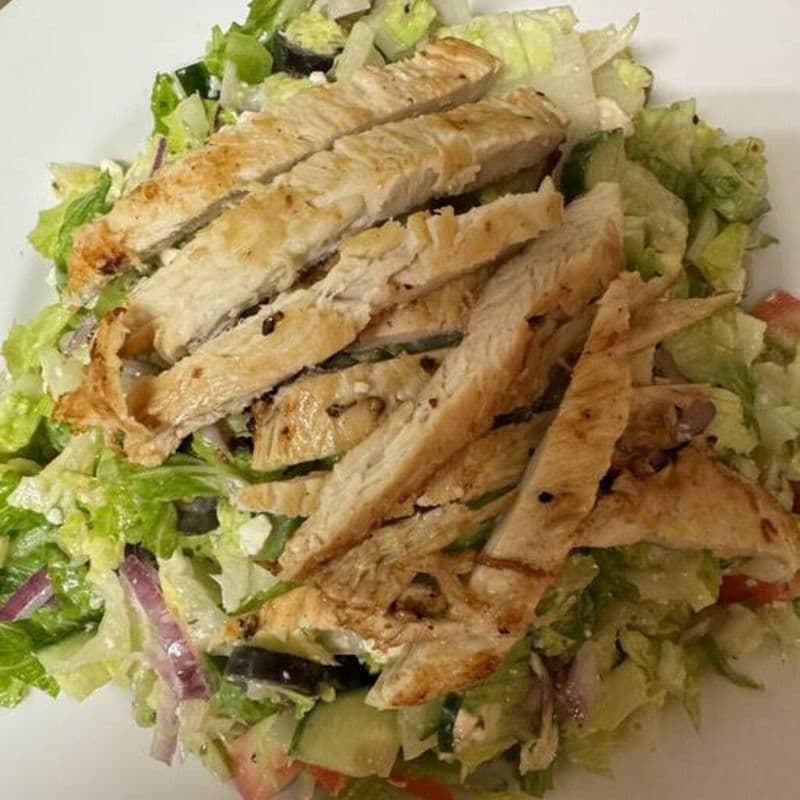Grilled Chicken Greek Salad