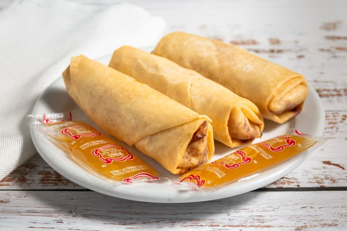 2. Spring Roll (2 pcs)