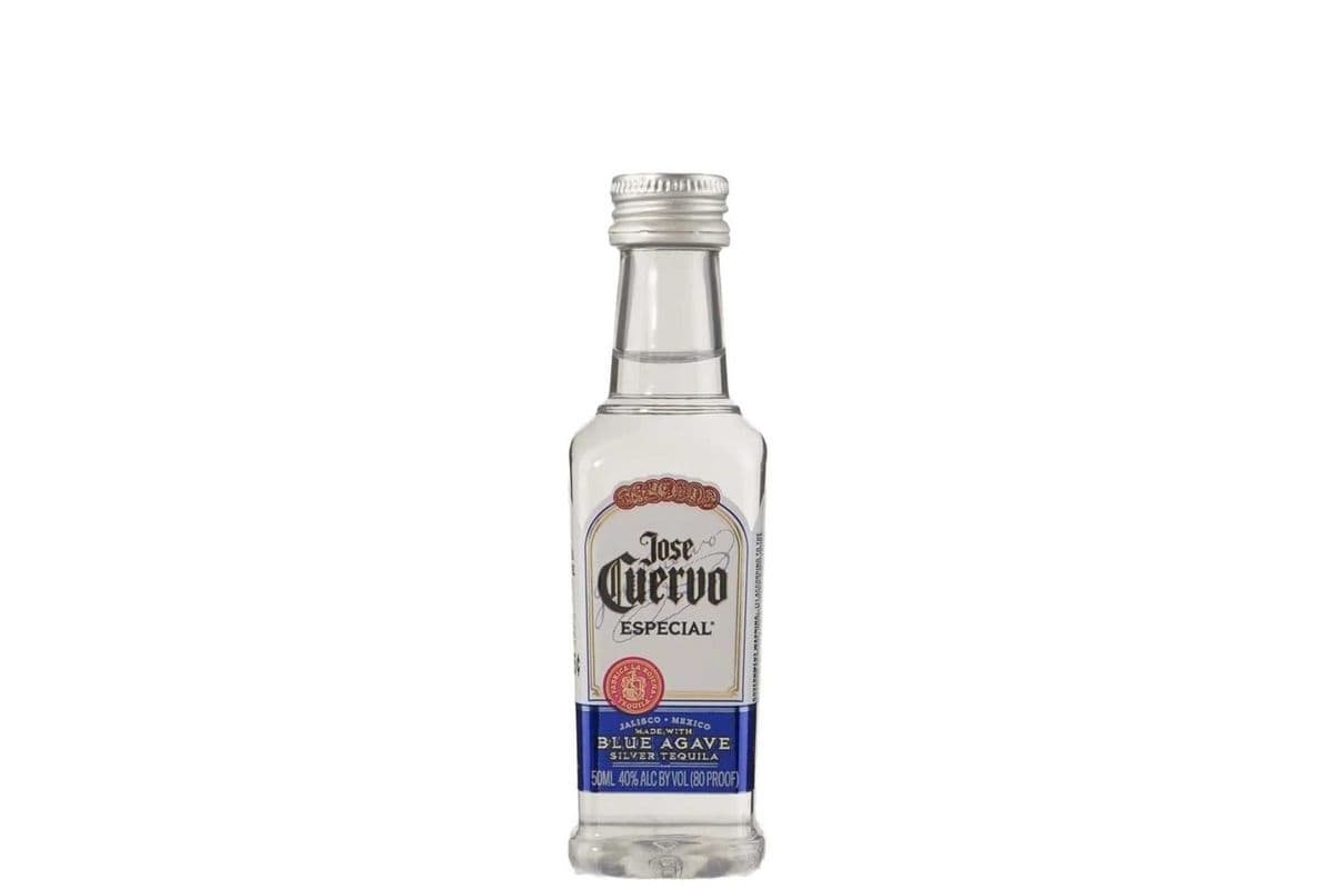 Jose Cuervo Especial Silver Tequila (2 oz Shooter) (1 x 50 mL)