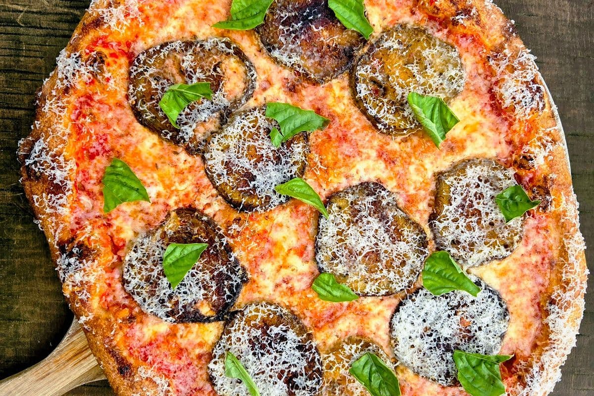 Spicy Eggplant Parmigiana Pizza