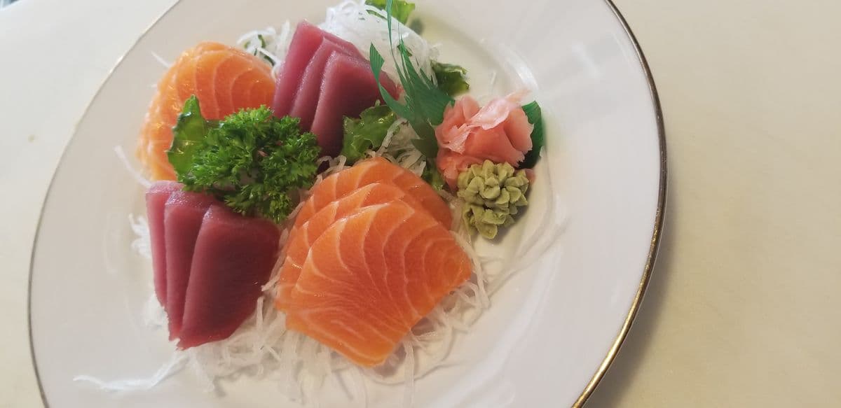 Sashimi Appetizer (6 pcs)
