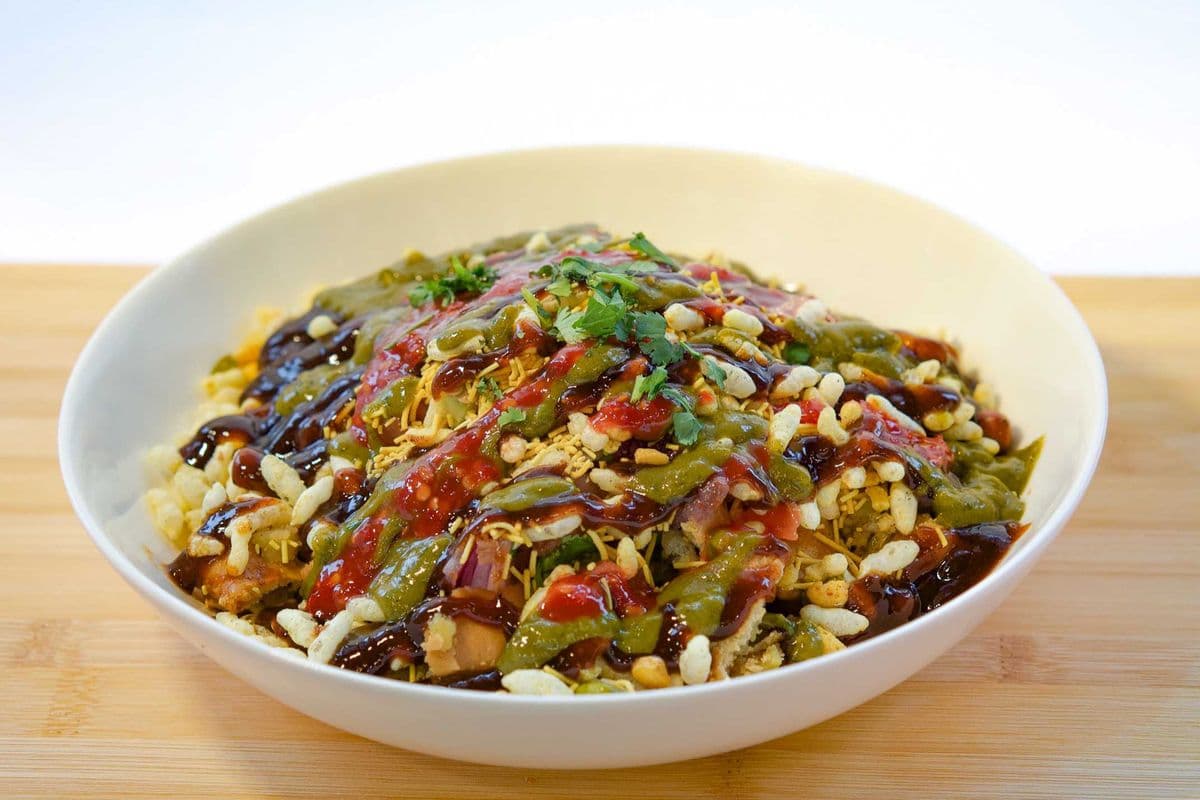 Samosa Chaat (Vegetarian)