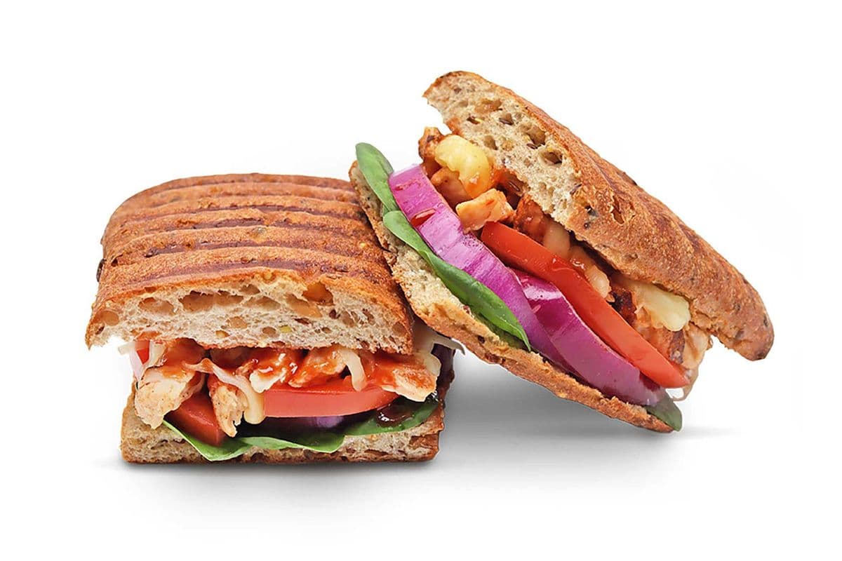 BBQ Chicken Panini (507 Cal)