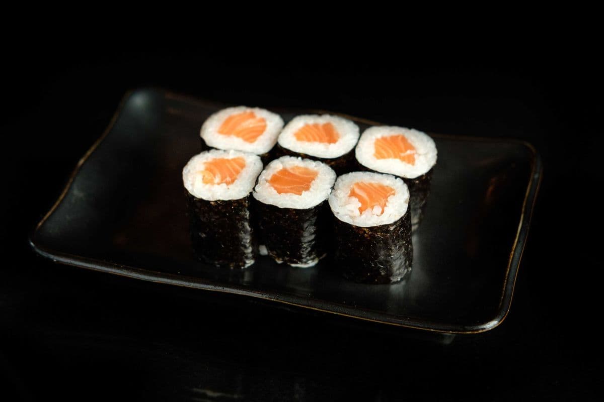 Salmon Maki