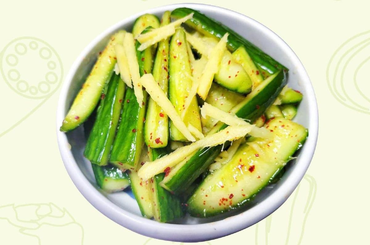 Vegetarian Marinated Cucumber / 素涼拌小黃瓜