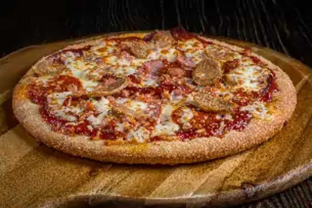 8" Personal Carnivore Pizza