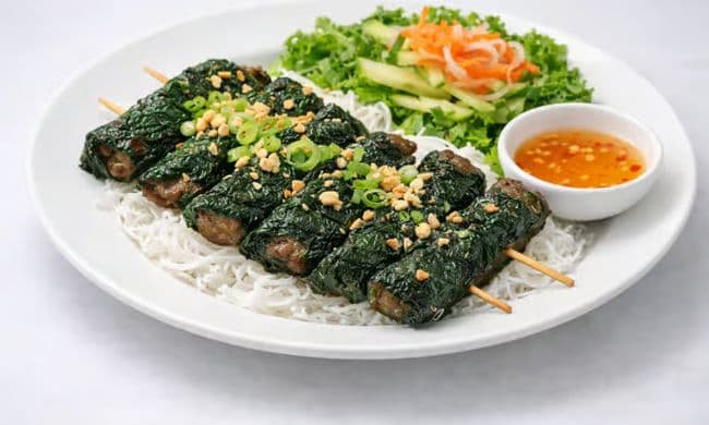 V3. Vermicelles au Bœuf au feuille la lot / La Lot Beef Vermicelli