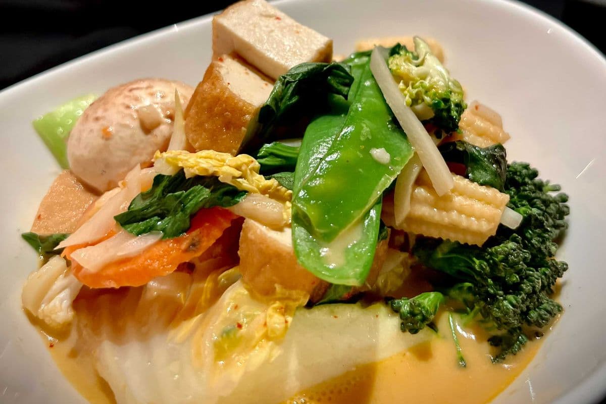 V2. Curry Vegetables - Kang Ped Phak