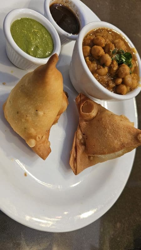 Vegetable Samosa (2 Pcs)
