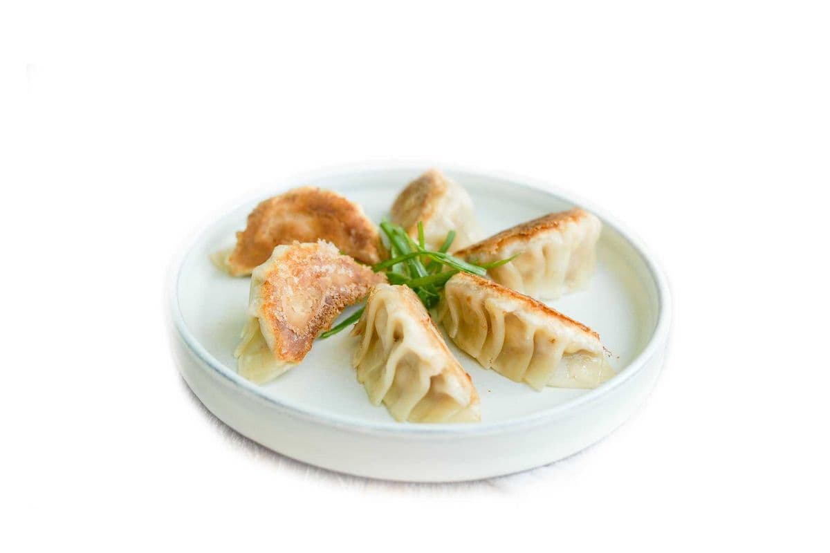 A06. Vegetable Gyozas (3 pcs)
