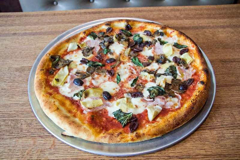 Grande Capricciosa Pizza