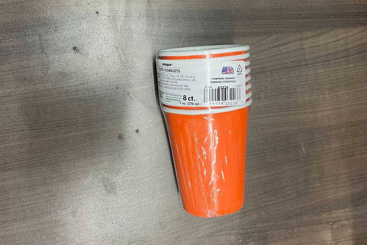 8 Pumpkin Orange Cups 9oz (9oz x 8)