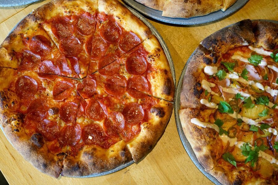 CLASSIC PEPPERONI PIZZA