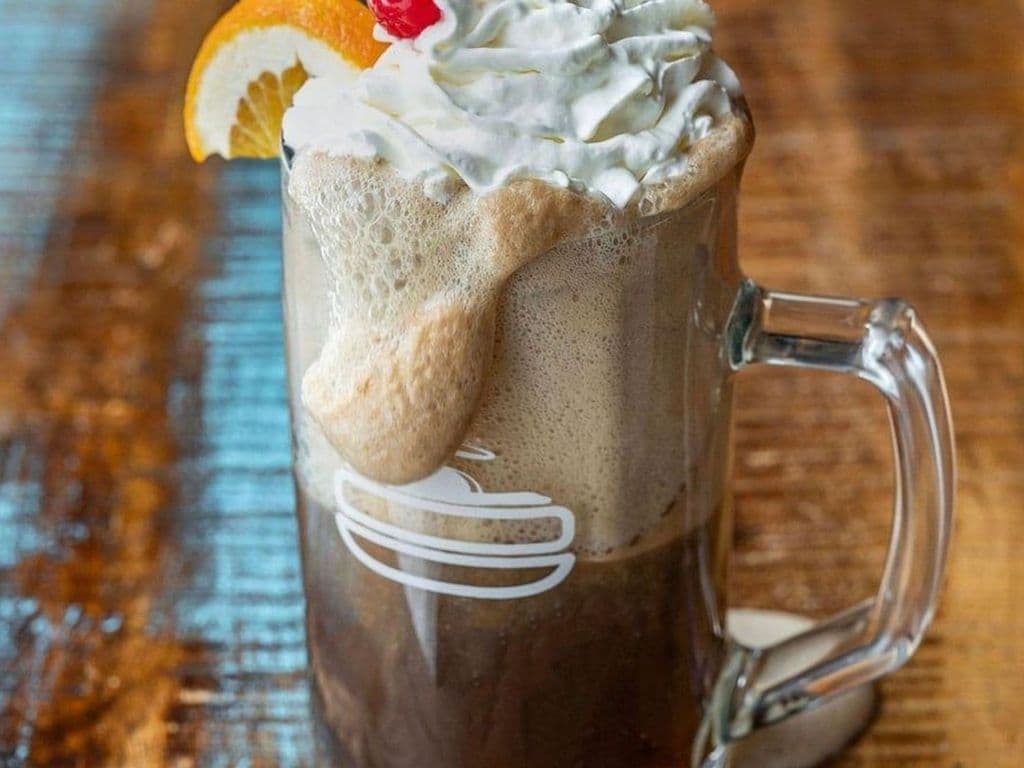 FLOAT RACINETTE/ ROOT BEER FLOAT